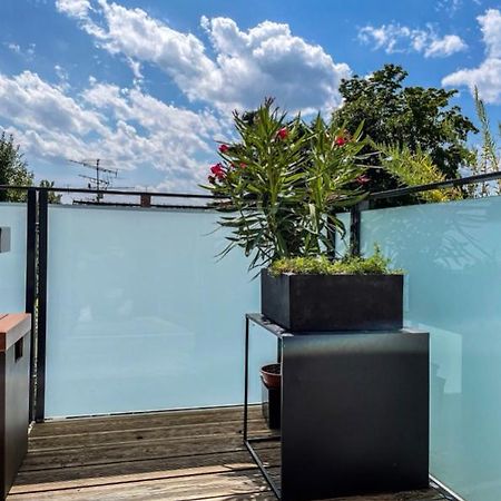 Zimmer - Modernes Apartment Mit 45 Qm. Straubing Exteriör bild