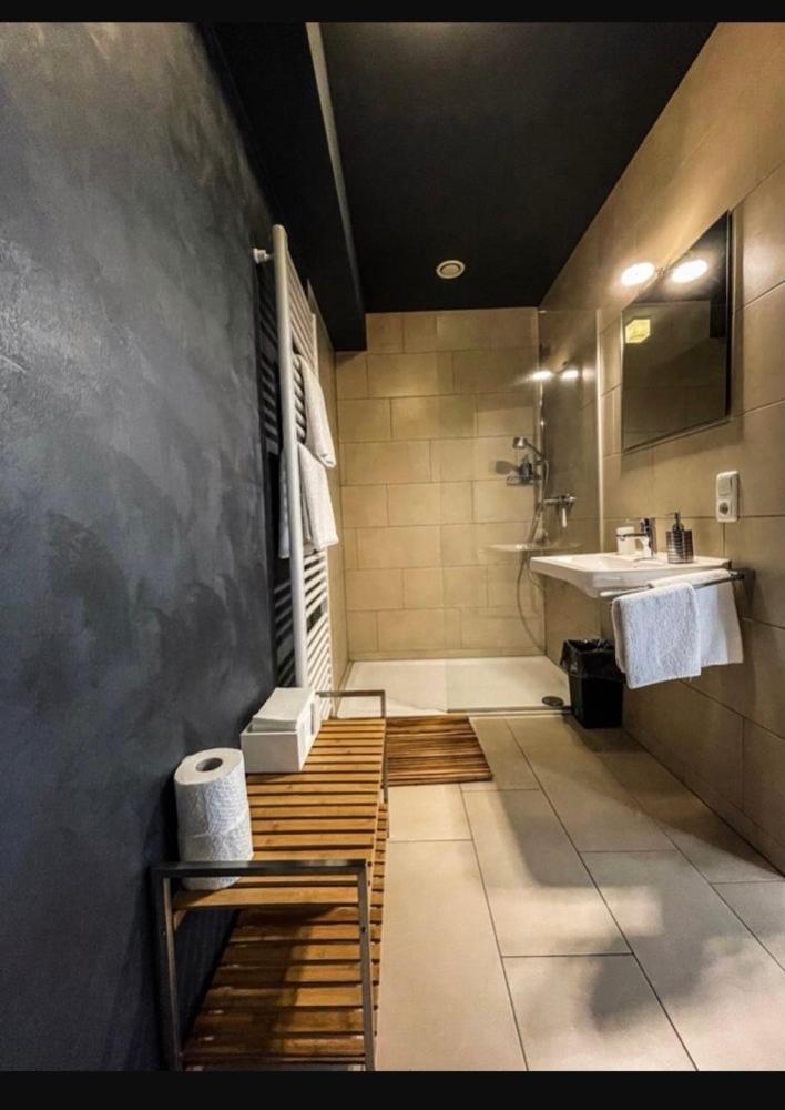 Zimmer - Modernes Apartment Mit 45 Qm. Straubing Exteriör bild